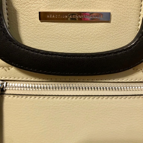 Snakeskin Purse - Picture 3 of 4